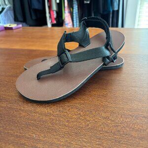 Worn Once! Shamma Barefoot ZeroDrop Vibram Sole Black & Brown Sandals - Size 5.5